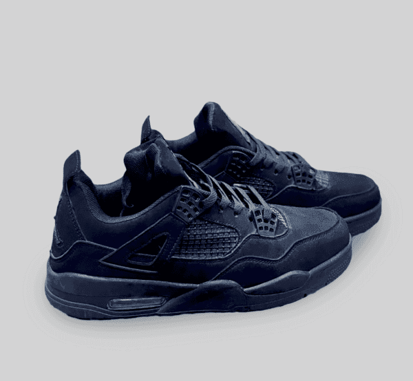Air Jordan 4 Retro “Black Cat”